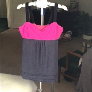 Lululemon top
